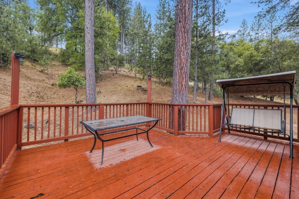 12910 Jackson Mill Dr, Groveland, CA 95321