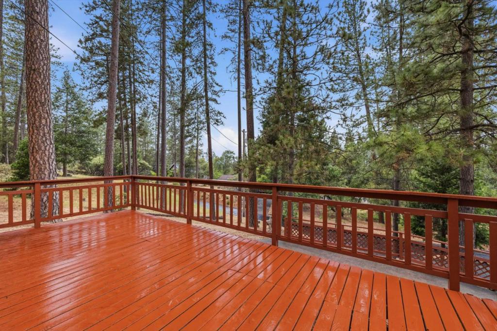 12910 Jackson Mill Dr, Groveland, CA 95321