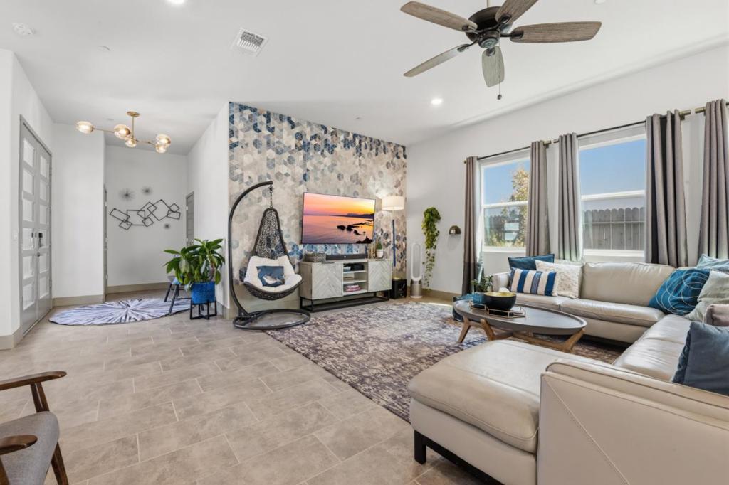 3743 Gabriel Dr, Merced, CA 95340