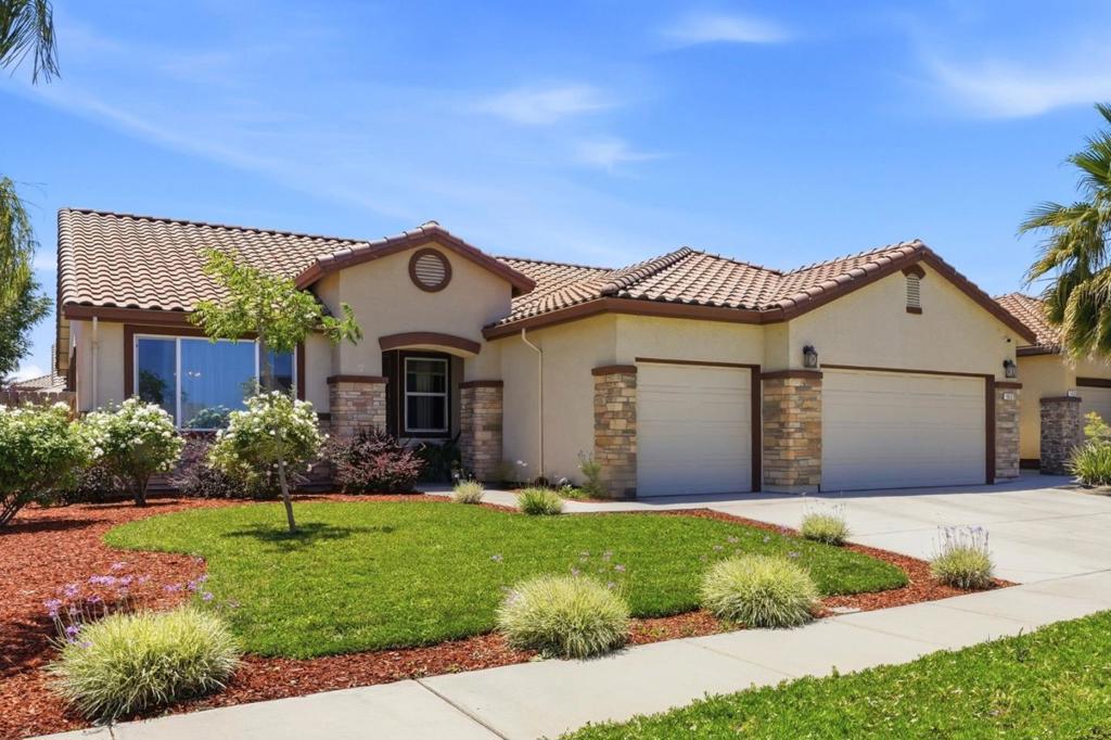1437 Willmott Rd, Los Banos, CA 93635