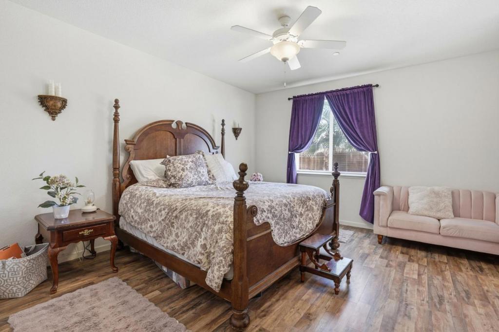 1437 Willmott Rd, Los Banos, CA 93635
