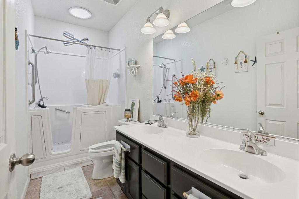 1437 Willmott Rd, Los Banos, CA 93635