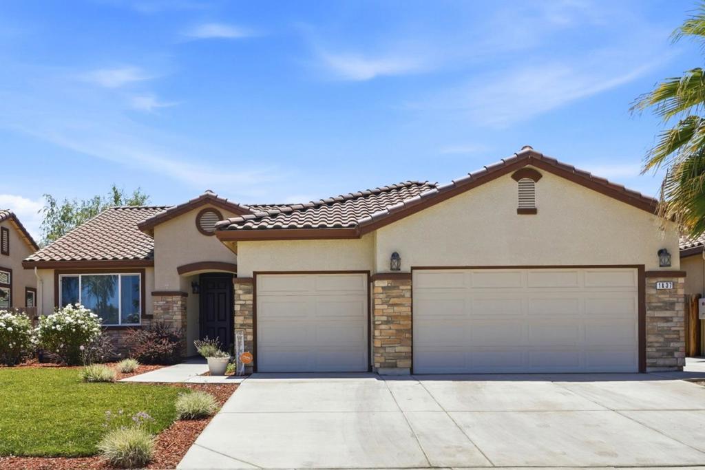 1437 Willmott Rd, Los Banos, CA 93635