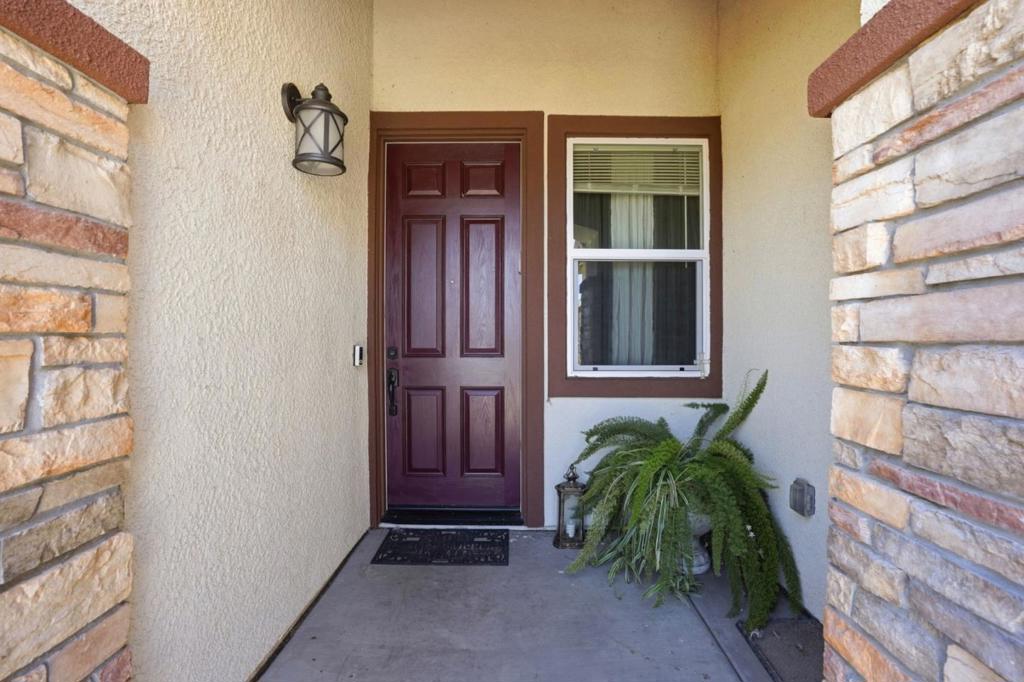 1437 Willmott Rd, Los Banos, CA 93635