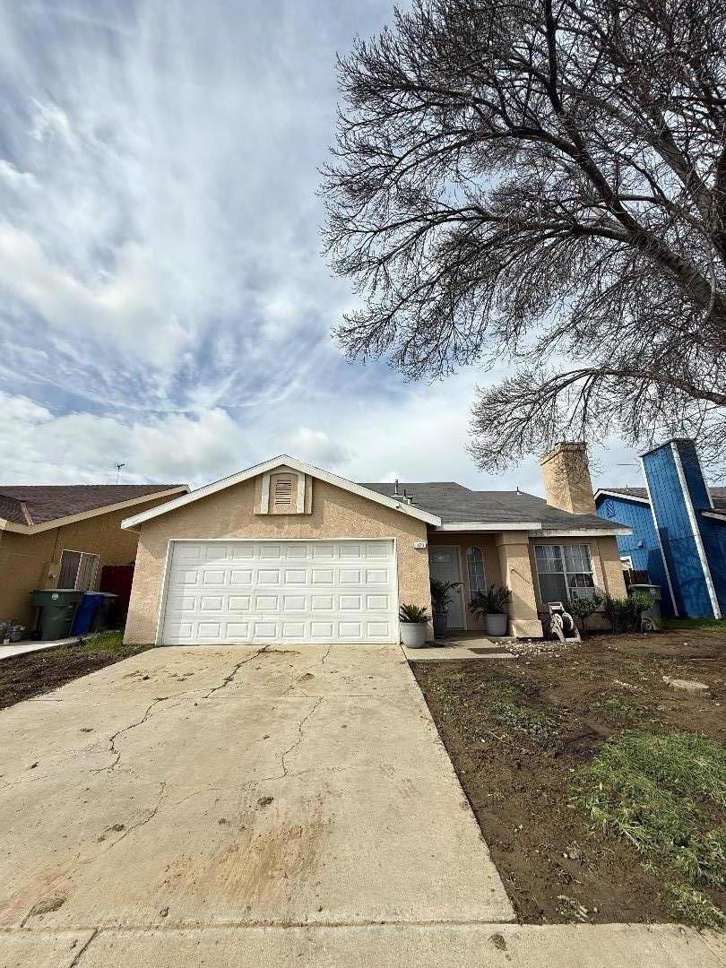 170 Willow Springs Ave, Coalinga, CA 93210