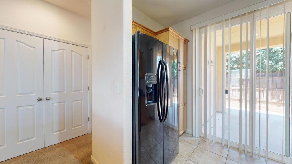 7392 Robinson, Fresno, CA 93737