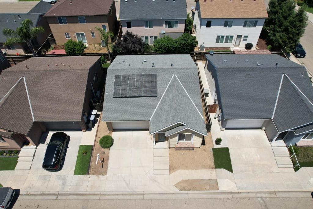 7392 Robinson, Fresno, CA 93737