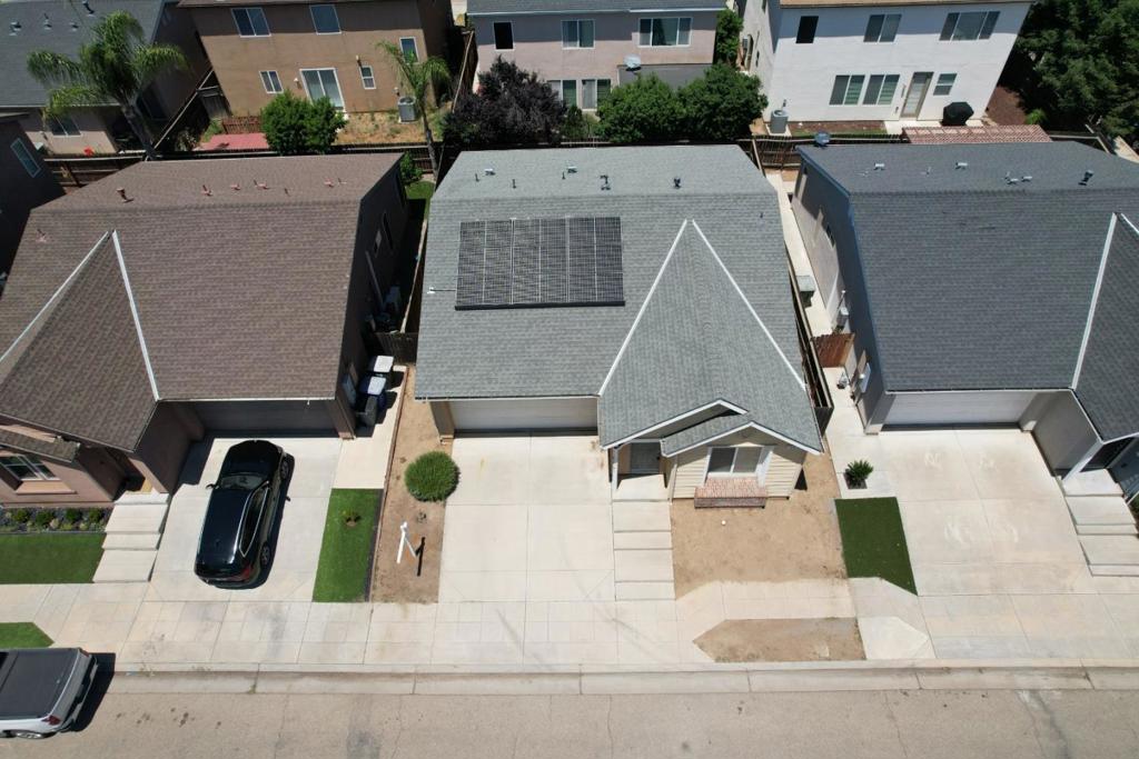 7392 Robinson, Fresno, CA 93737
