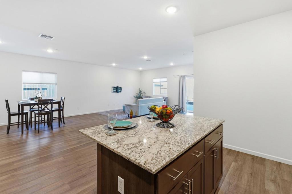 4262 Freemark Ave, Merced, CA 95348