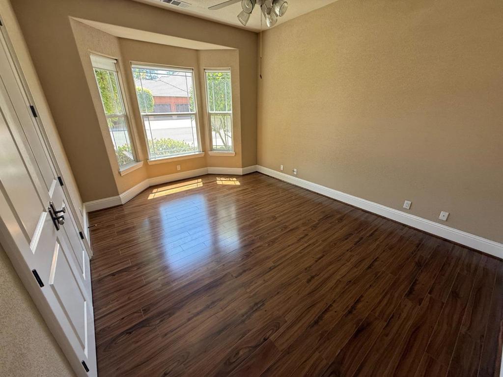 1411 Burman Dr, Turlock, CA 95382