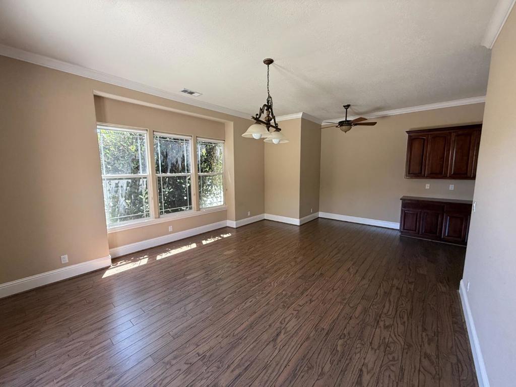 1411 Burman Dr, Turlock, CA 95382