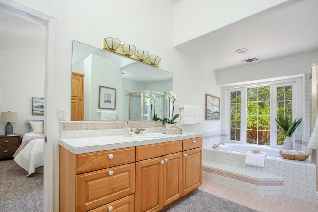 11995 San Marcos Rd, Atascadero, CA 93422