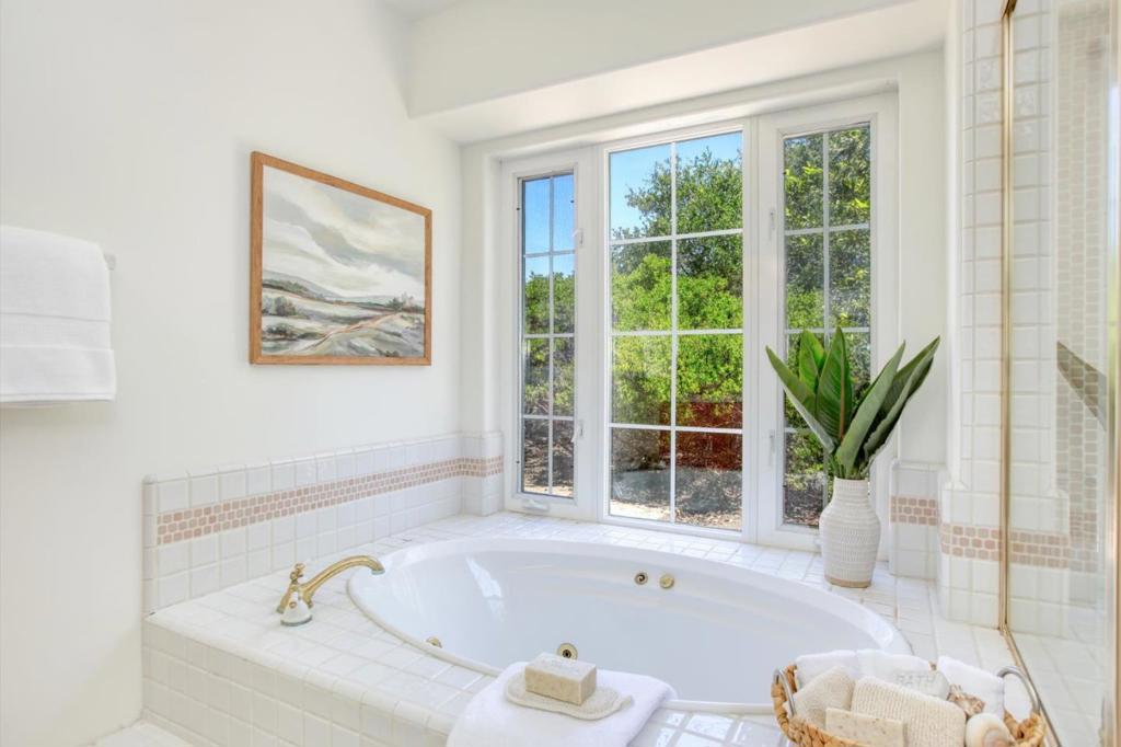 11995 San Marcos Rd, Atascadero, CA 93422