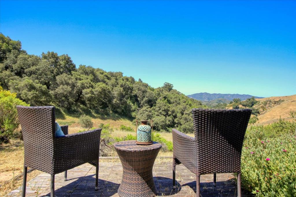 11995 San Marcos Rd, Atascadero, CA 93422