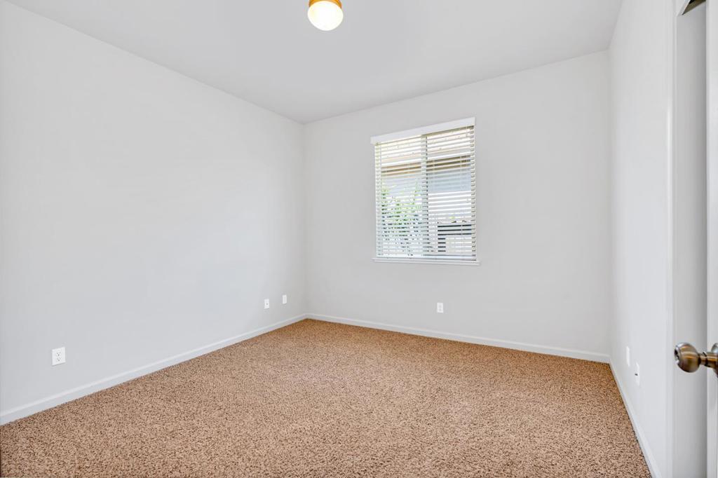 1149 Bellflower Way, Los Banos, CA 93635