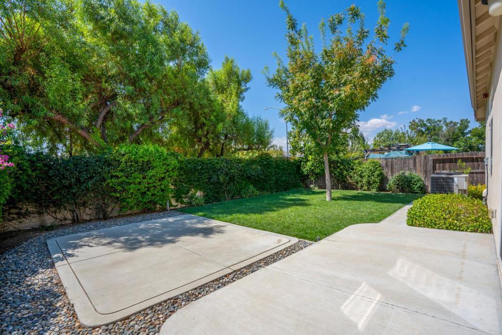 1149 Bellflower Way, Los Banos, CA 93635
