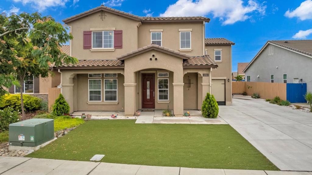 256 Gina St, Manteca, CA 95337