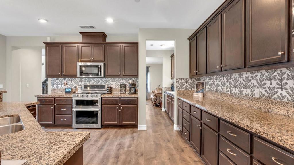 256 Gina St, Manteca, CA 95337