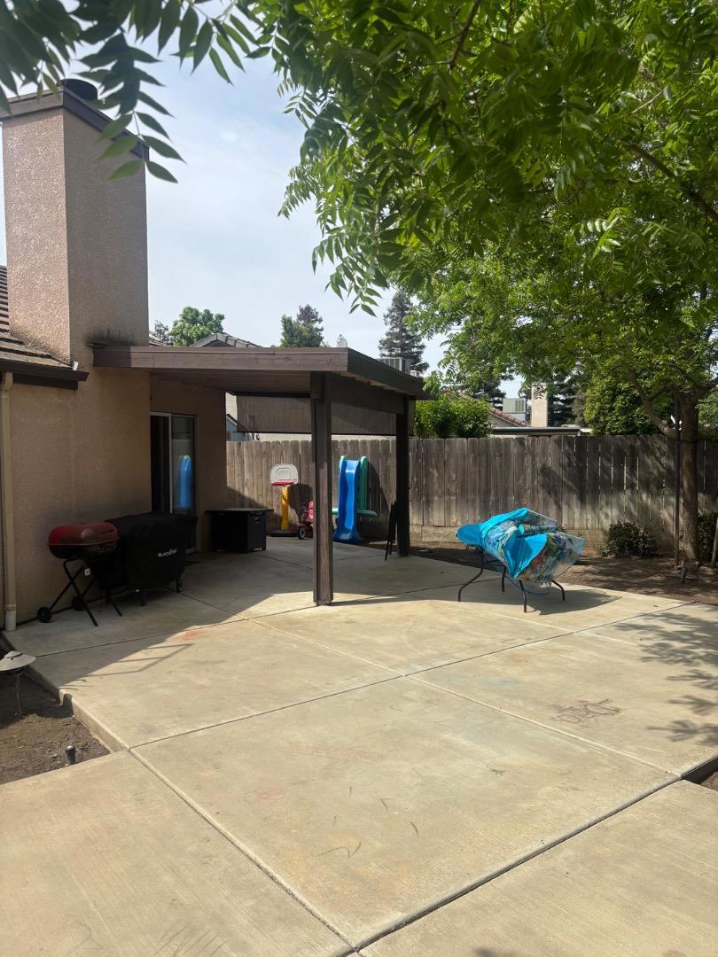 3816 E Acequia Ave, Visalia, CA 93292