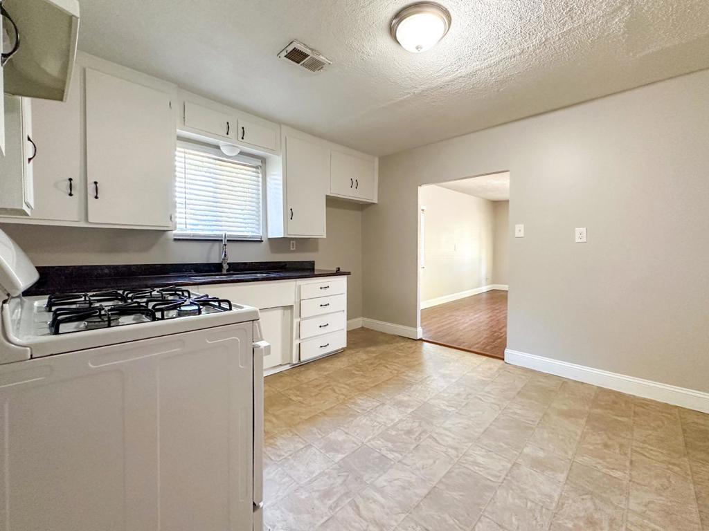 421 S Abbie St, Empire, CA 95319