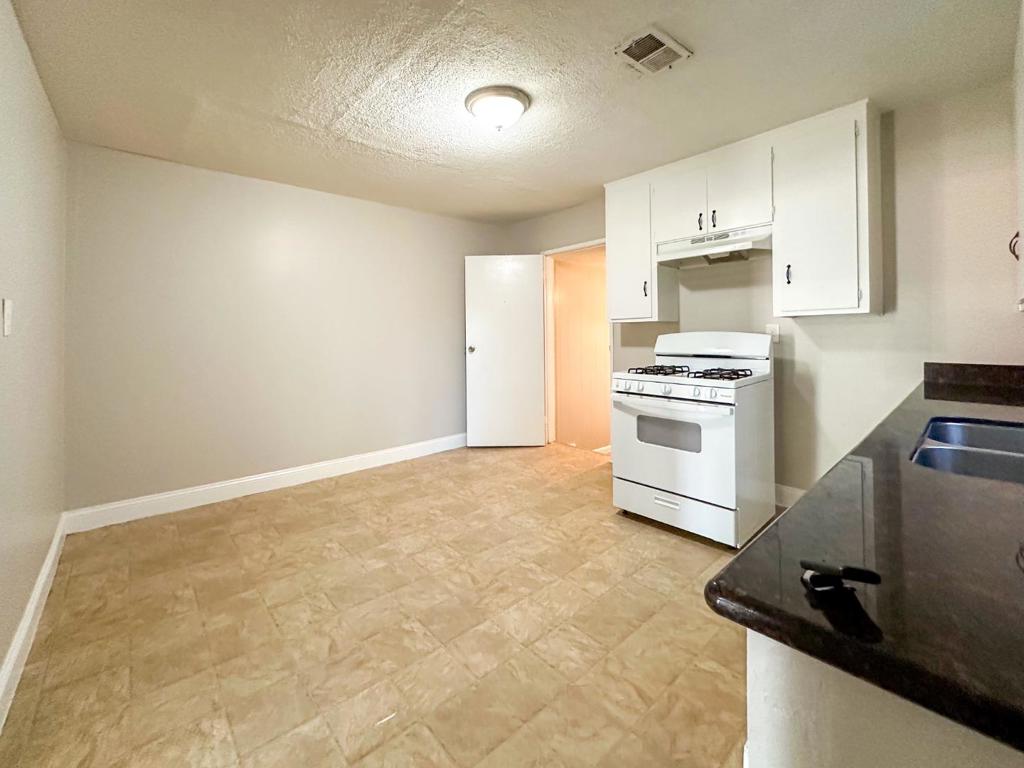 421 S Abbie St, Empire, CA 95319
