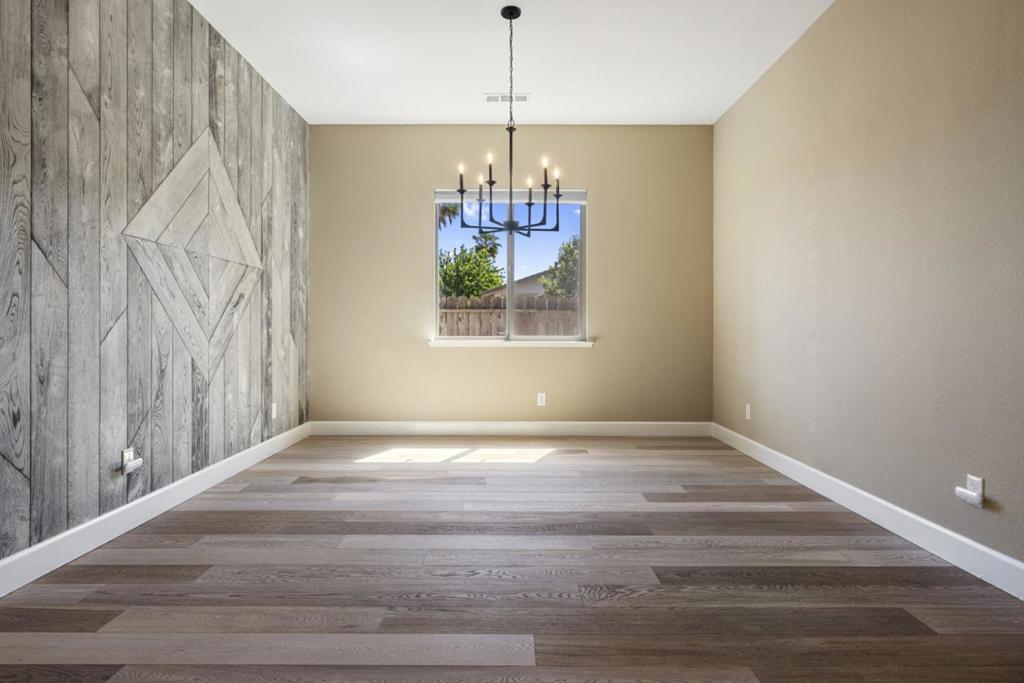 1027 Winter Ln, Patterson, CA 95363