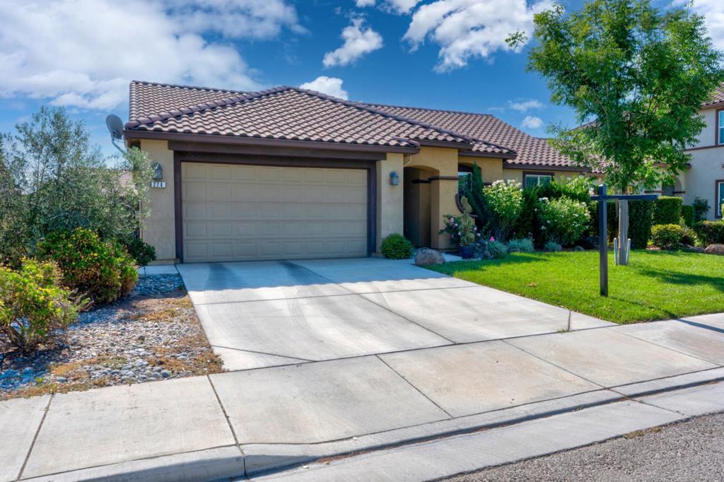 274 North St, Los Banos, CA 93635