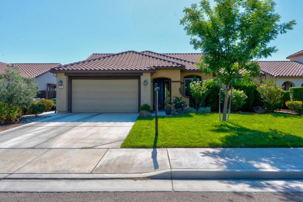 274 North St, Los Banos, CA 93635