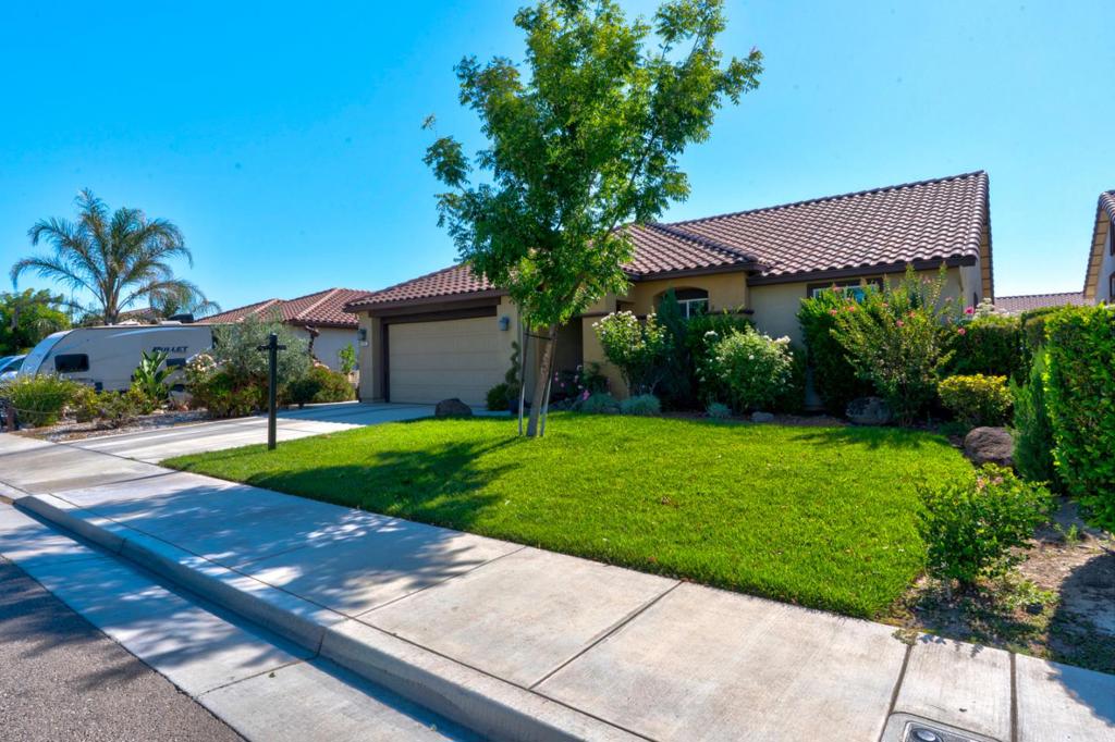 274 North St, Los Banos, CA 93635
