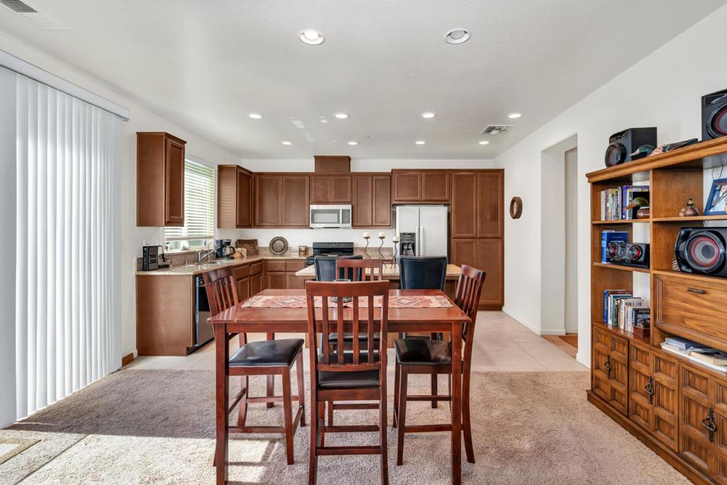 274 North St, Los Banos, CA 93635