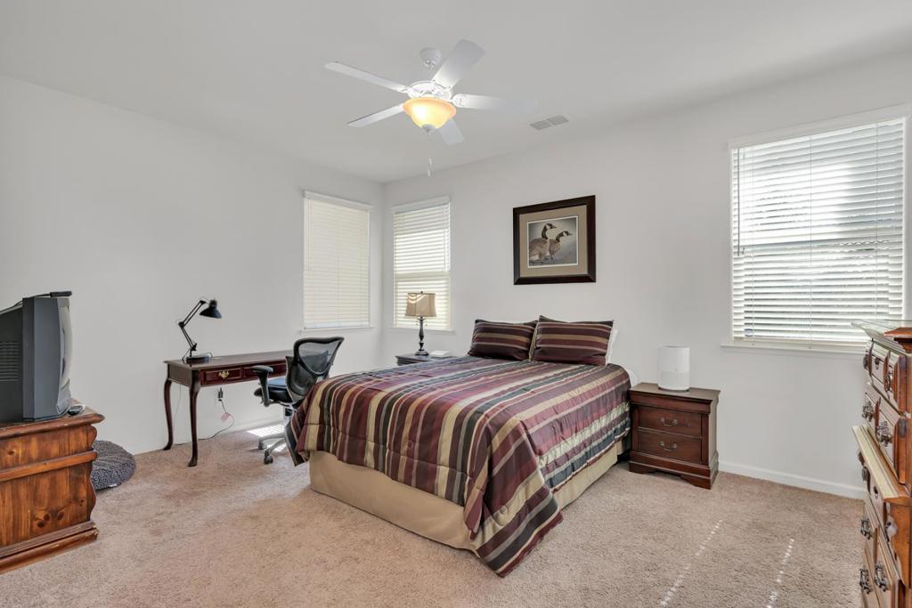 274 North St, Los Banos, CA 93635