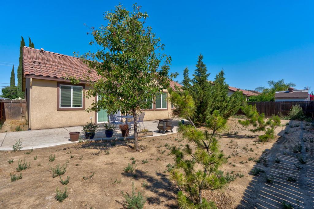 274 North St, Los Banos, CA 93635