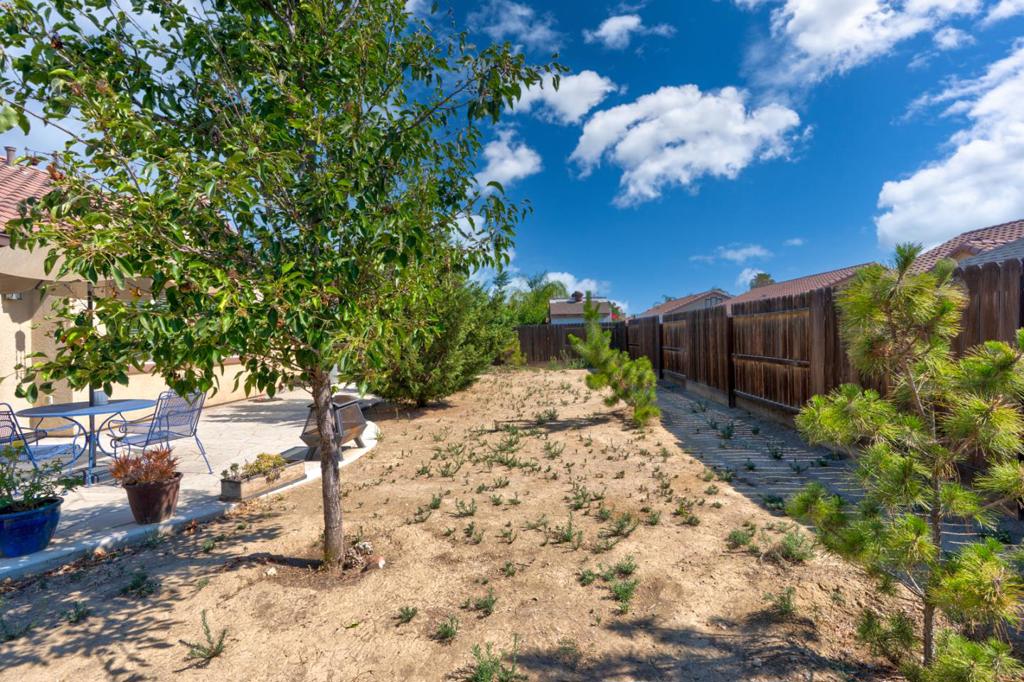 274 North St, Los Banos, CA 93635