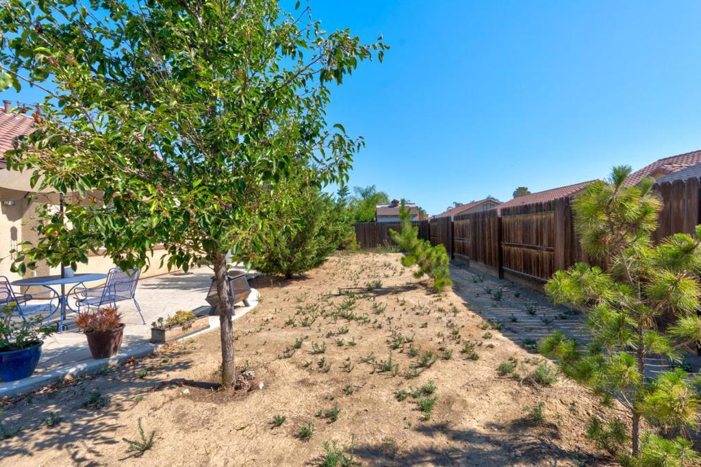274 North St, Los Banos, CA 93635
