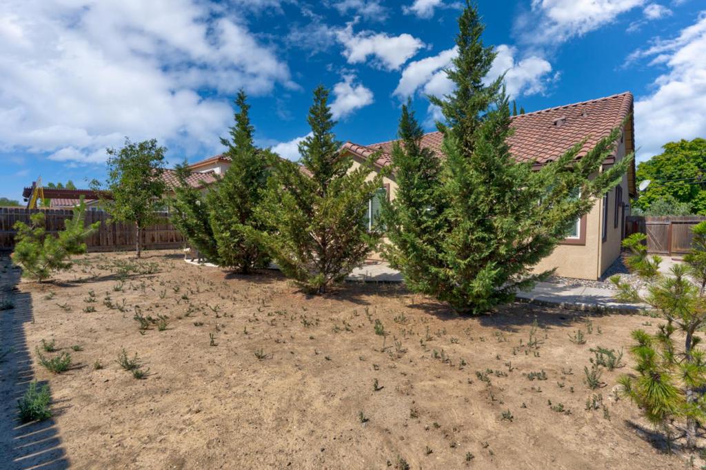 274 North St, Los Banos, CA 93635