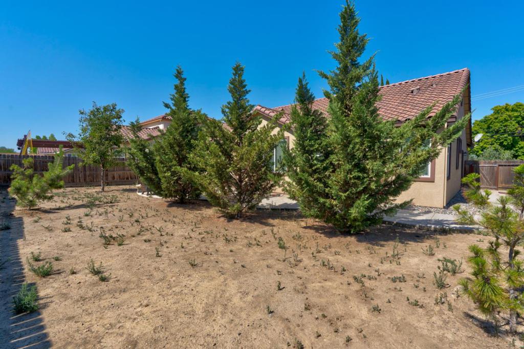 274 North St, Los Banos, CA 93635