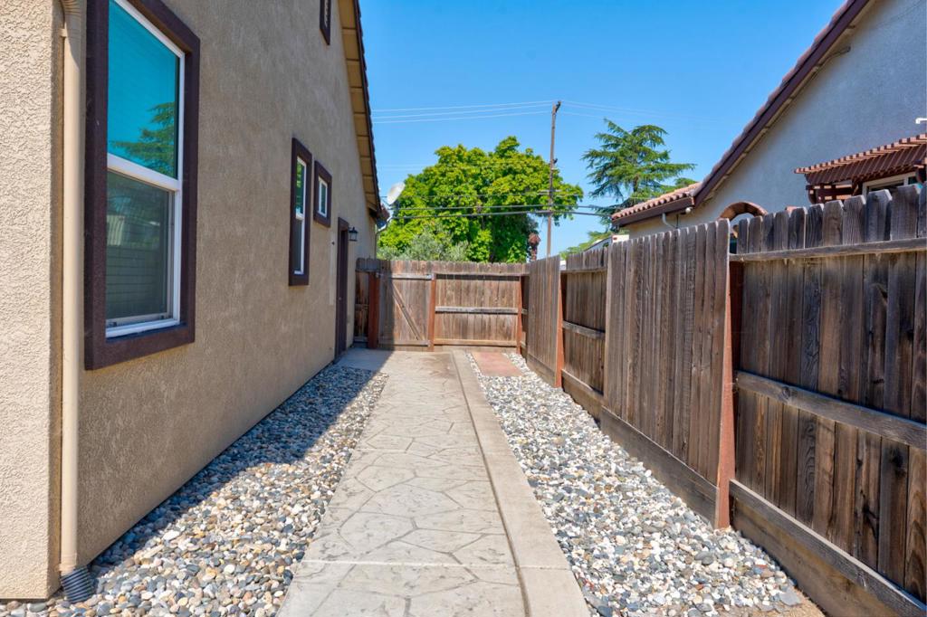 274 North St, Los Banos, CA 93635