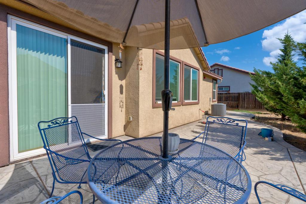 274 North St, Los Banos, CA 93635