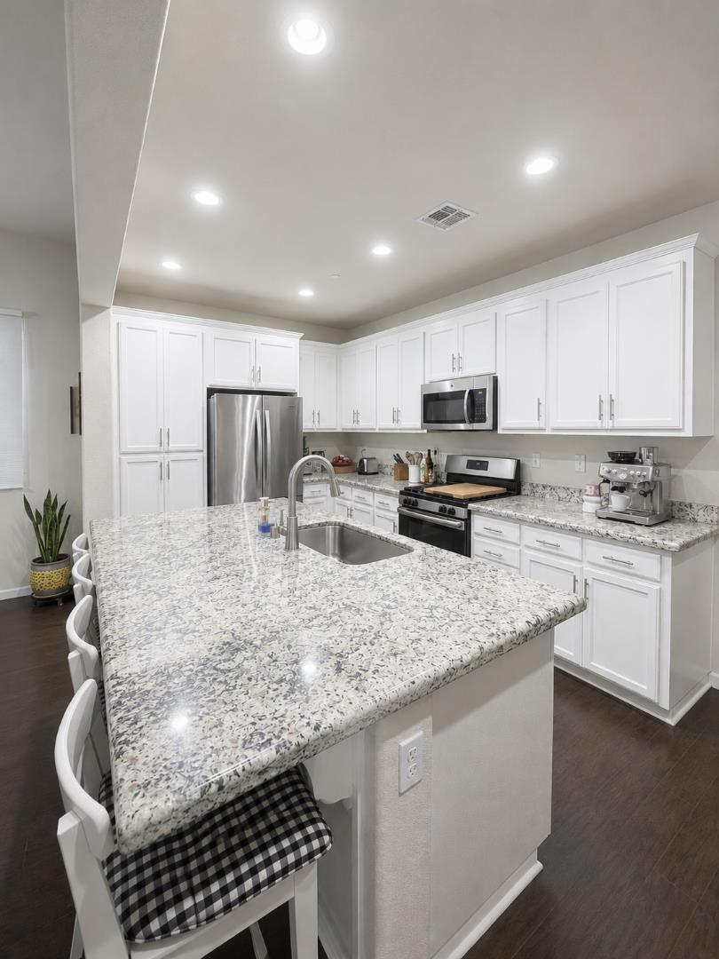 2787 Reserve St, Manteca, CA 95337