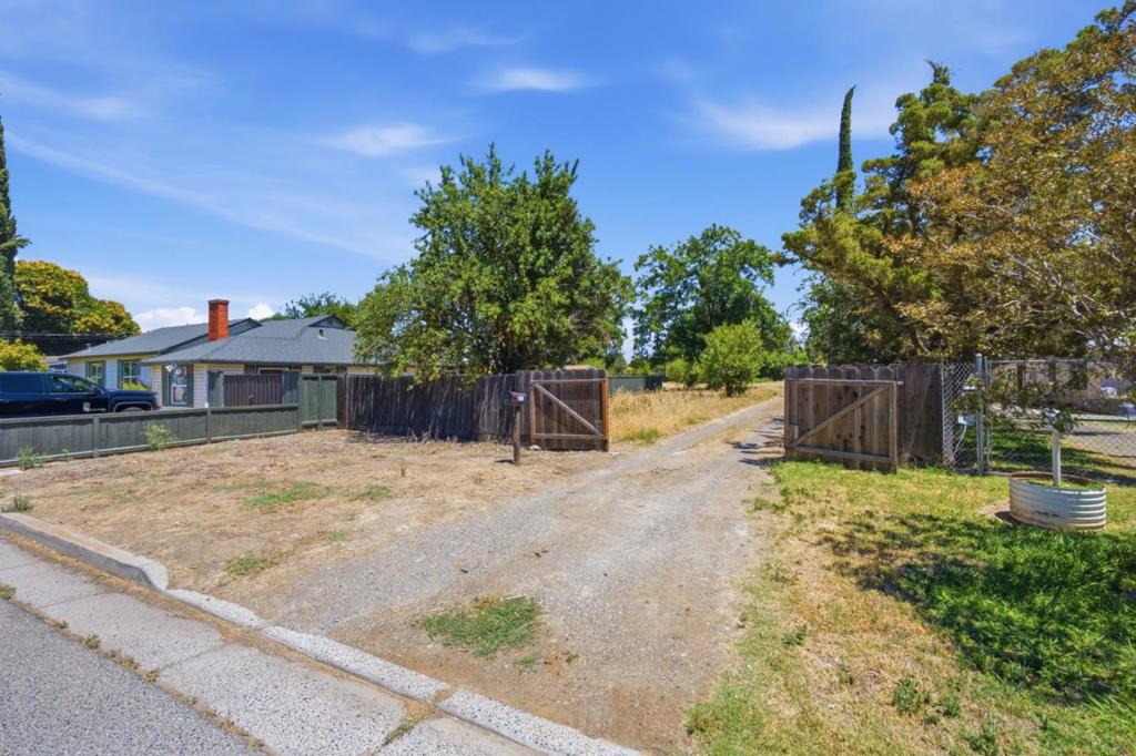 2908 Oleander Ave, Merced, CA 95340