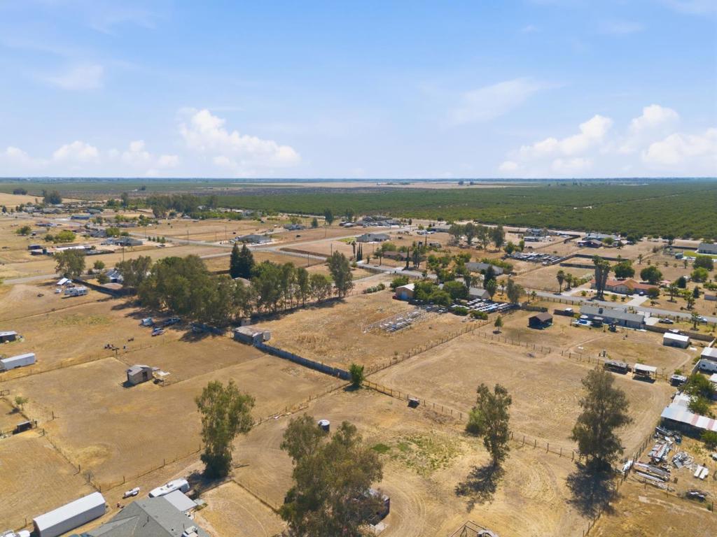 20105 Olympia Rd, Madera, CA 93638