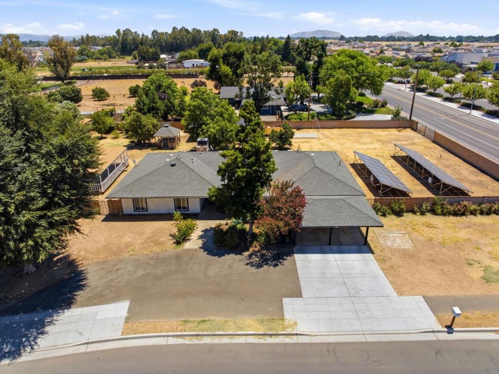 2520 N Temperance Ave, Fresno, CA 93727
