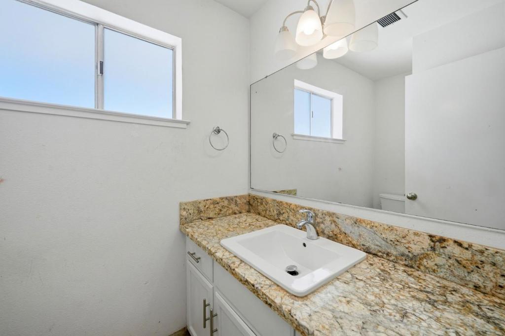 2520 N Temperance Ave, Fresno, CA 93727
