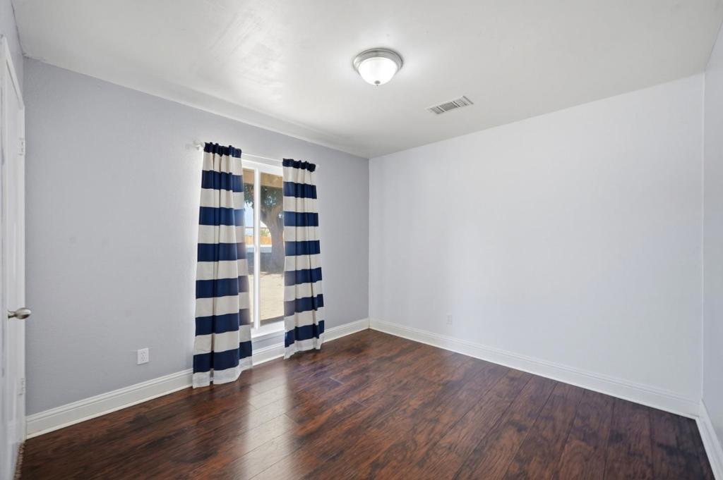 2520 N Temperance Ave, Fresno, CA 93727