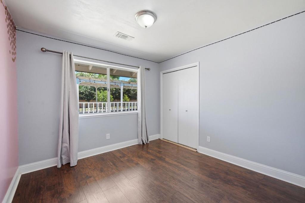 2520 N Temperance Ave, Fresno, CA 93727
