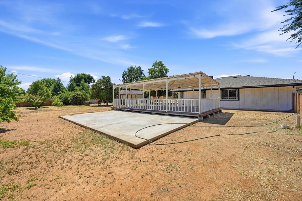 2520 N Temperance Ave, Fresno, CA 93727
