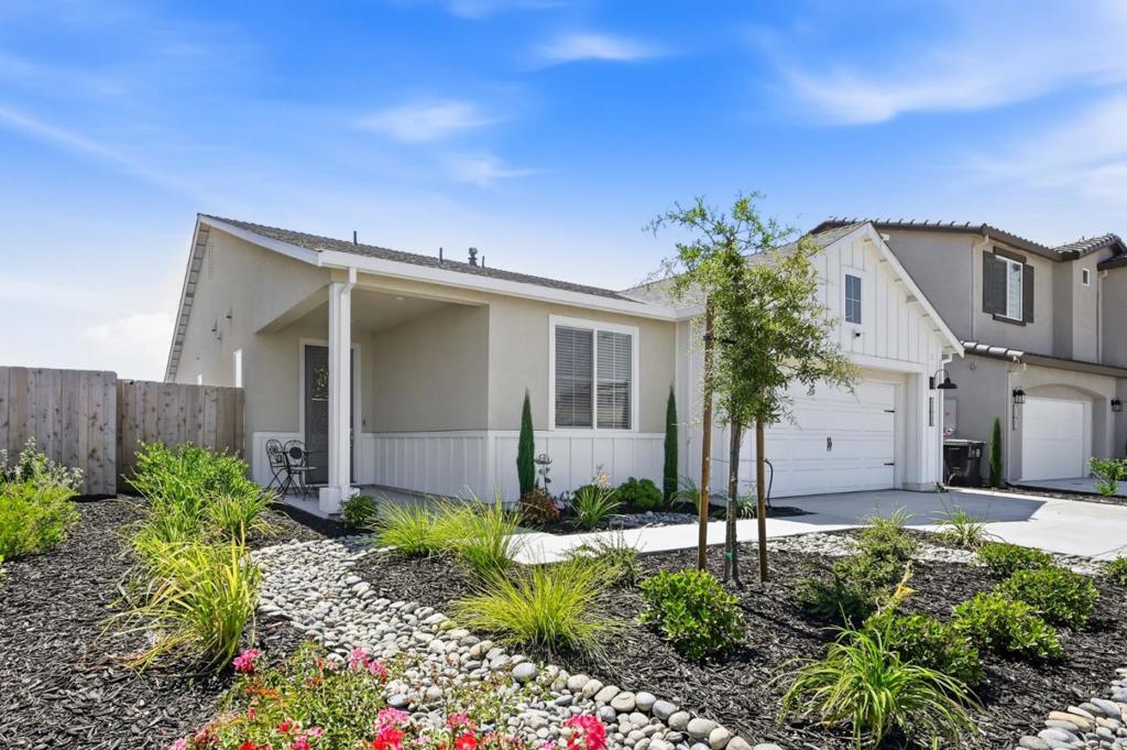 2249 Enchantment Dr, Manteca, CA 95337