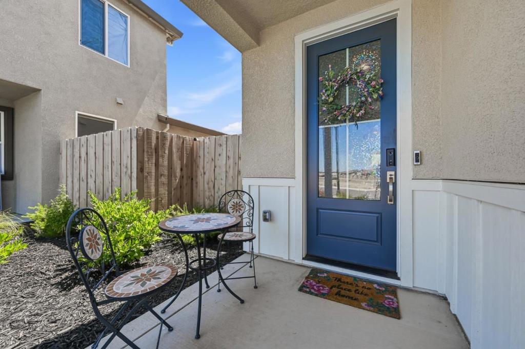 2249 Enchantment Dr, Manteca, CA 95337