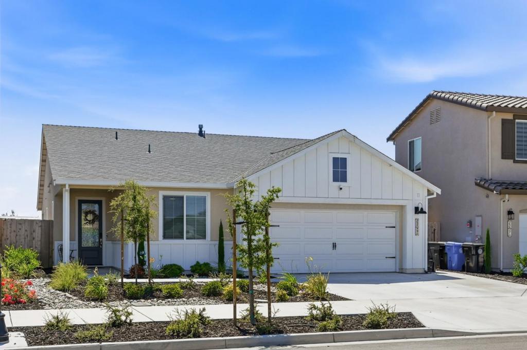 2249 Enchantment Dr, Manteca, CA 95337