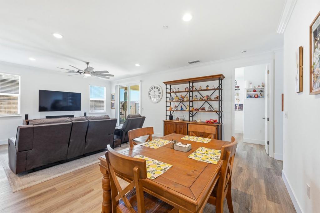 2249 Enchantment Dr, Manteca, CA 95337